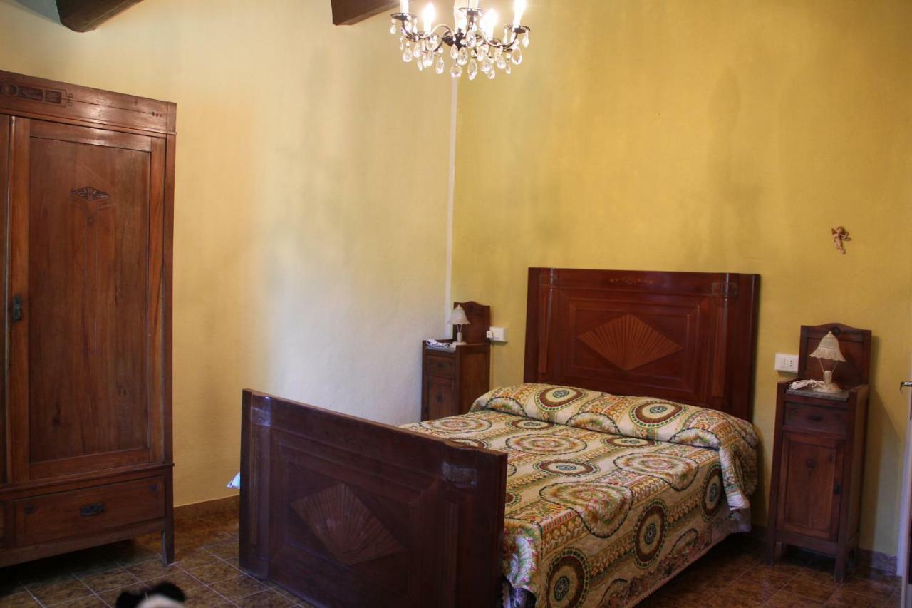 La Casa Dei Nonni Villa Chianni Exteriör bild