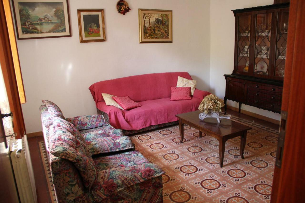 La Casa Dei Nonni Villa Chianni Exteriör bild
