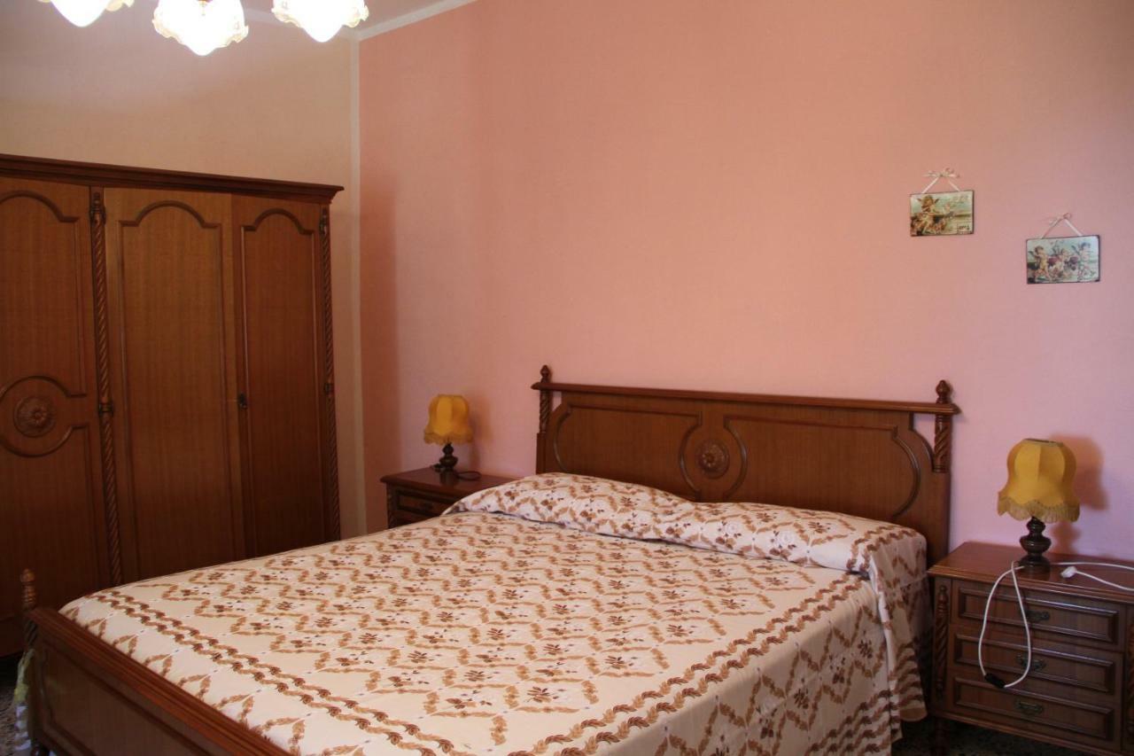 La Casa Dei Nonni Villa Chianni Exteriör bild